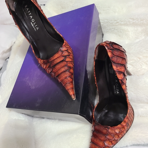 Super Sexy Stilettos - Picture 1 of 6